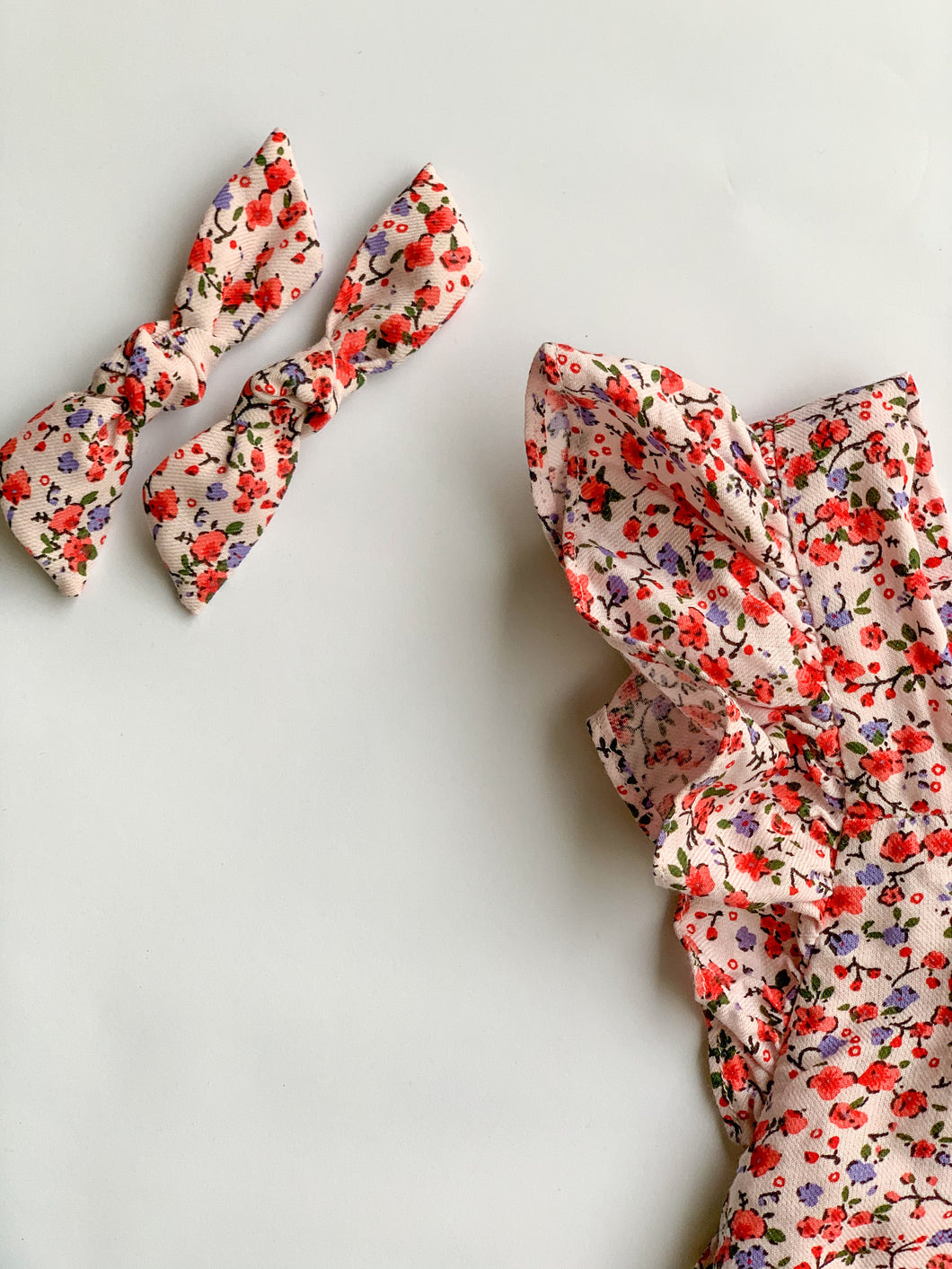 Bow Set Clips- Floral Red